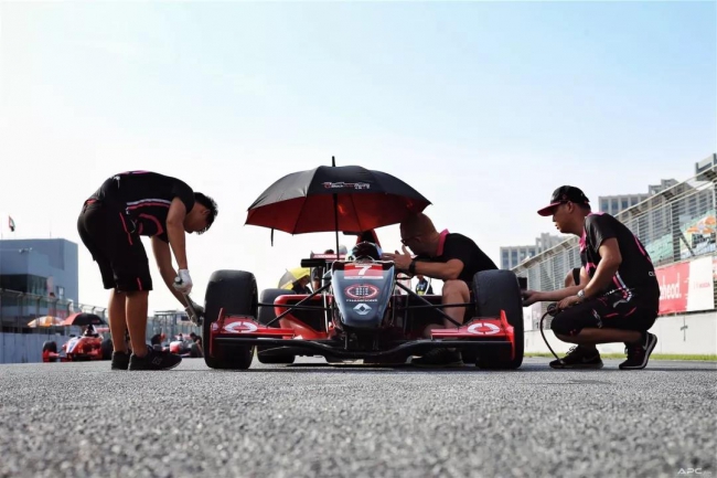 強林石化邀您共賞2019泛珠三角超級賽車節夏季賽12